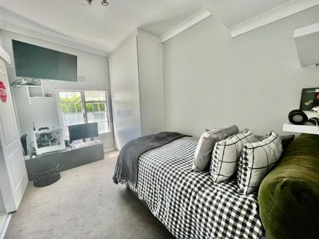 2 Bedroom Property for Sale in Rondebosch Western Cape